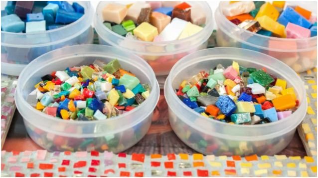 What Materials Do You Need for a Mosaic Picture Frame?