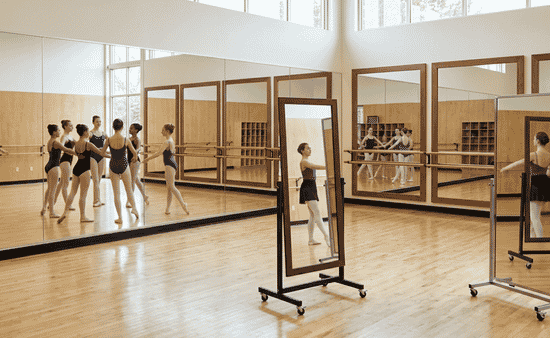 Framed versus Freestanding Mirrors